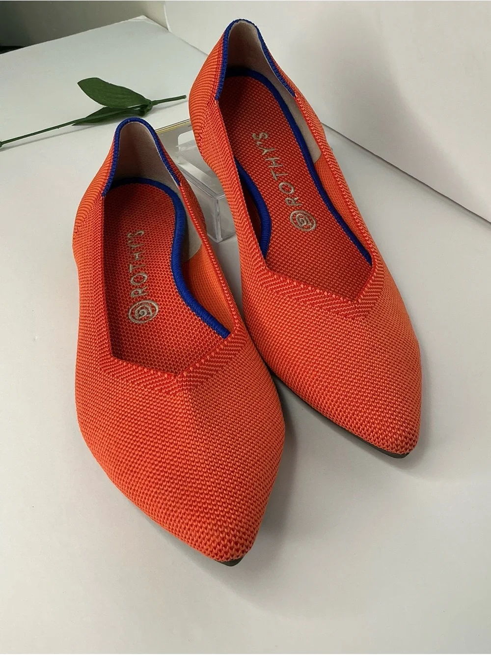 Rothy's Pointed Knit Ballet Flats Coral Orange with Blue Trim Sustainable shoes - Picture 1 of 4